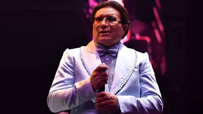El adiós de una leyenda: Bobby Cruz anuncia su retiro definitivo de los escenarios Bobby Cruz y Richie Ray durante su concierto 'Sonido Bestial Sinfónico' en San Juan.